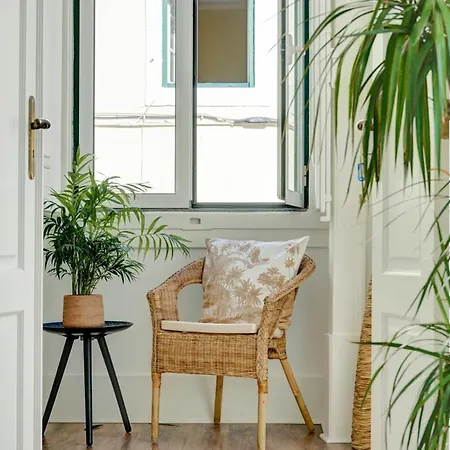 Hébergement de vacances Bairro Alto Town House Sleeps 14 With Air Con And Wifi Lisboa